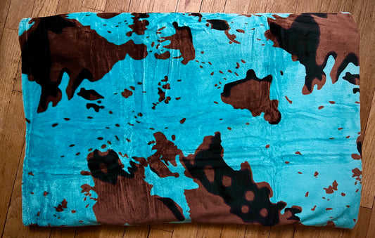 King Turquoise Cowhide Blanket
