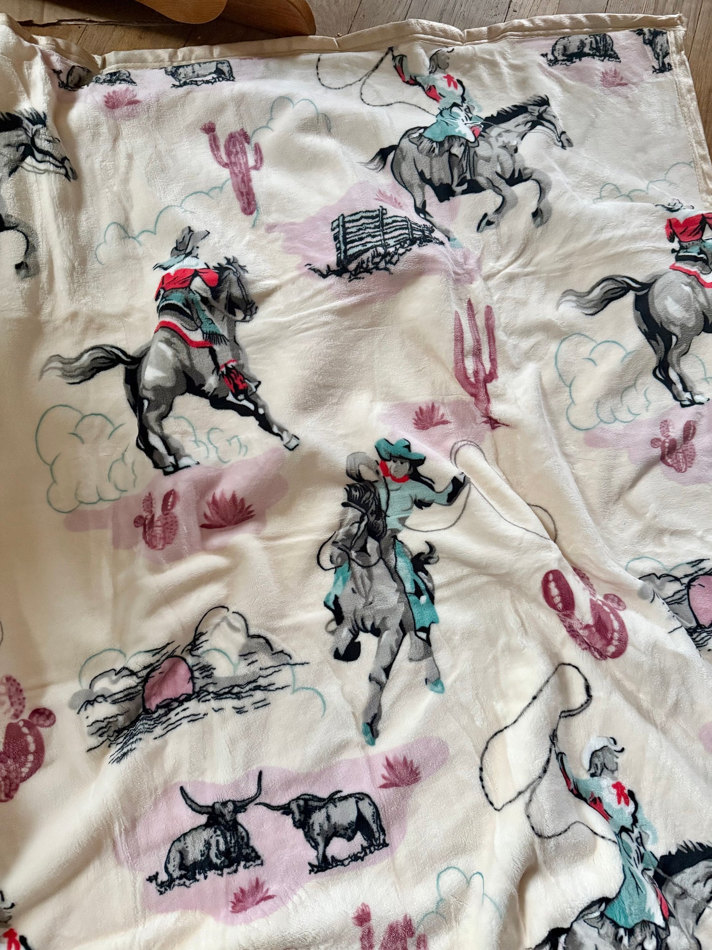Queen Pink Rodeo Horses Super Plush Thick Blanket