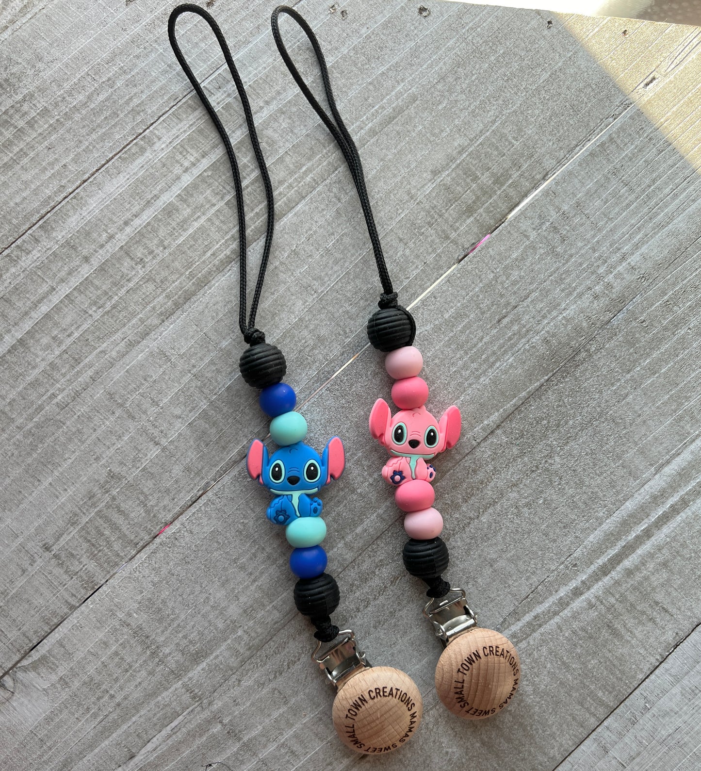 Alien Pacifier Holder