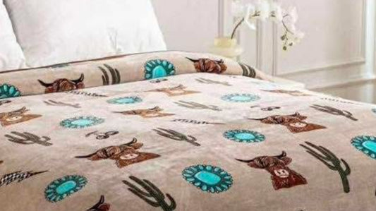 Highland Eight Ball Cactus King Size Super Plush Blanket