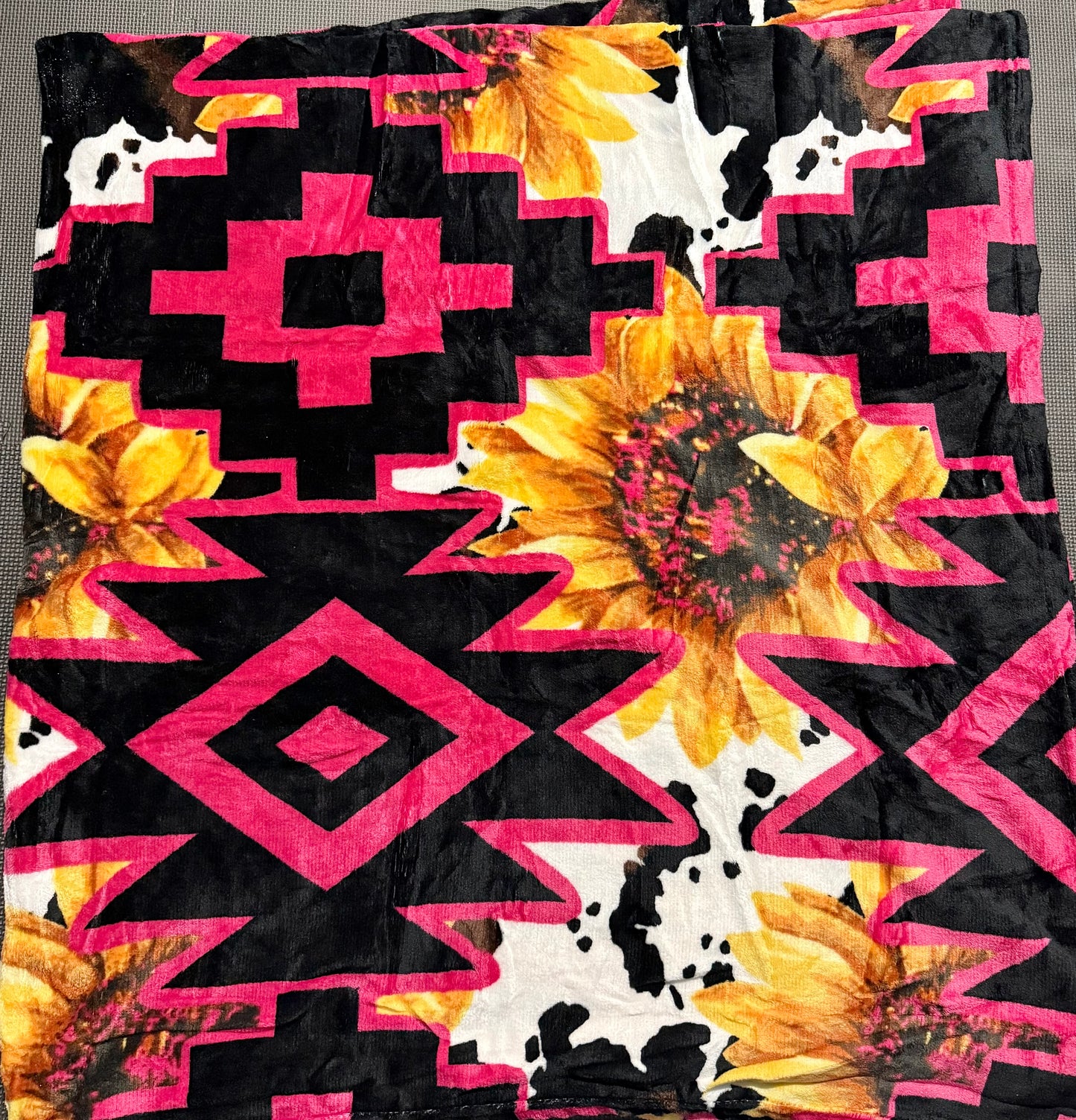 Twin Pink Aztec Cowhide Sunflower Blanket Thinner Style