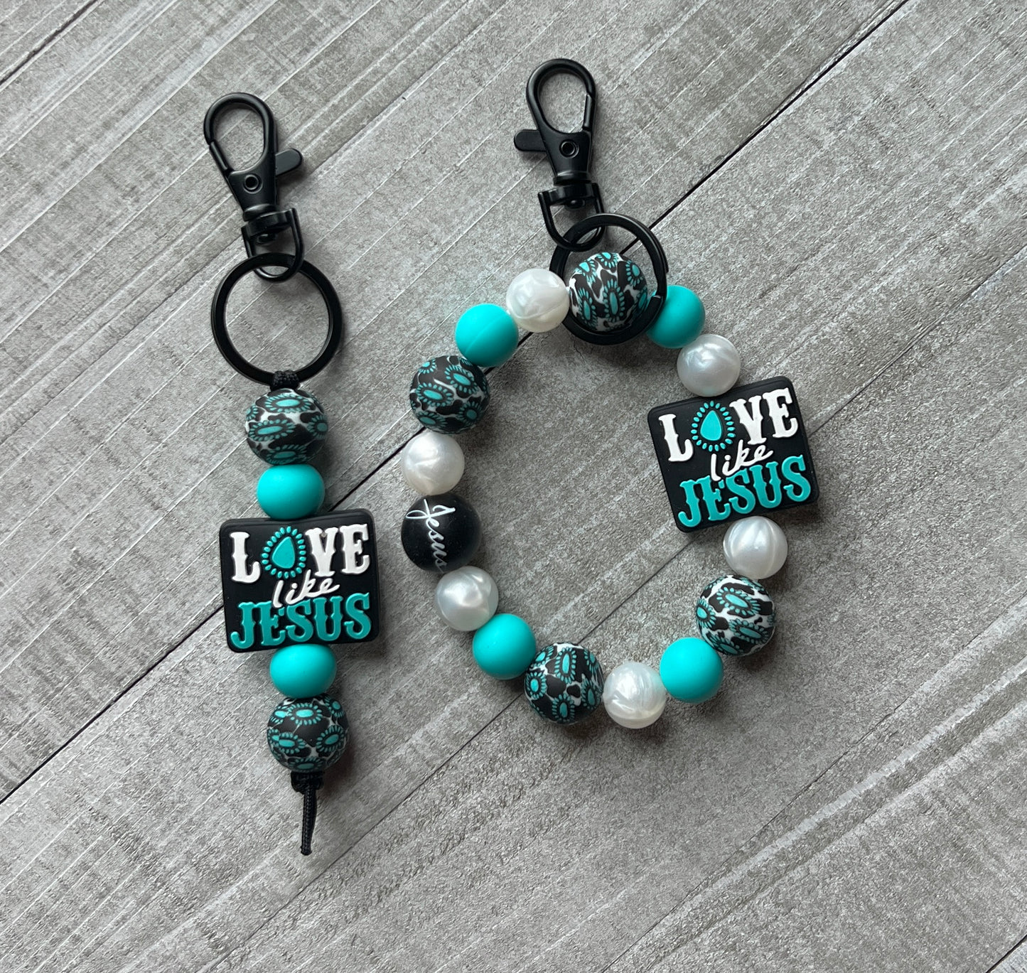 Love Like Jesus Keychain Set