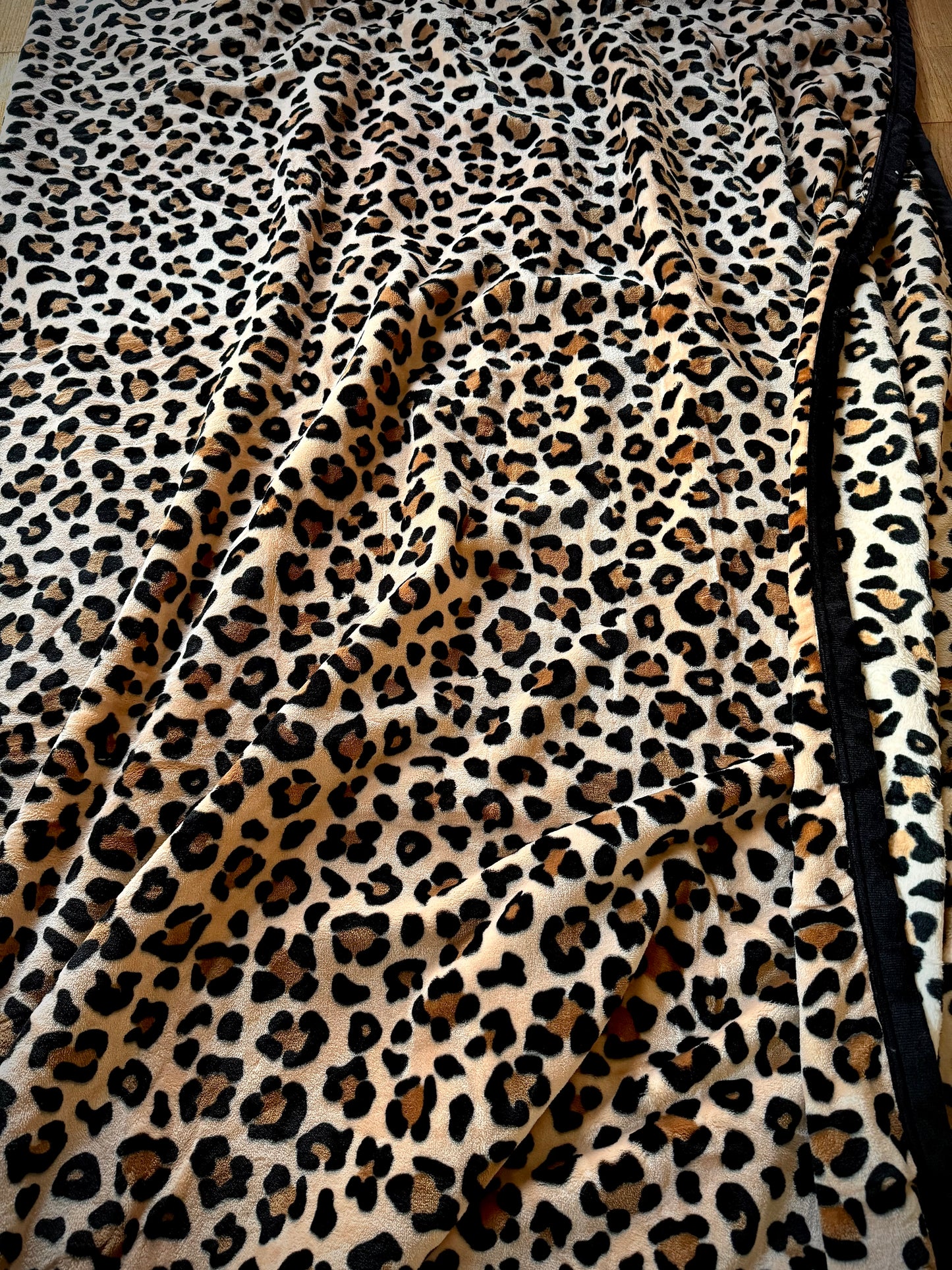 Cheetah Print King Size Super Plush Thick Blanket