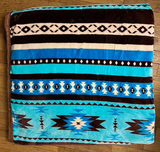 Colbert Turquoise Blue Aztec Super Plush King