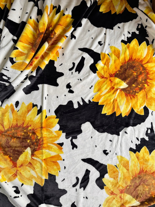 Sunflower Cow Print Super Plush King Size Blanket