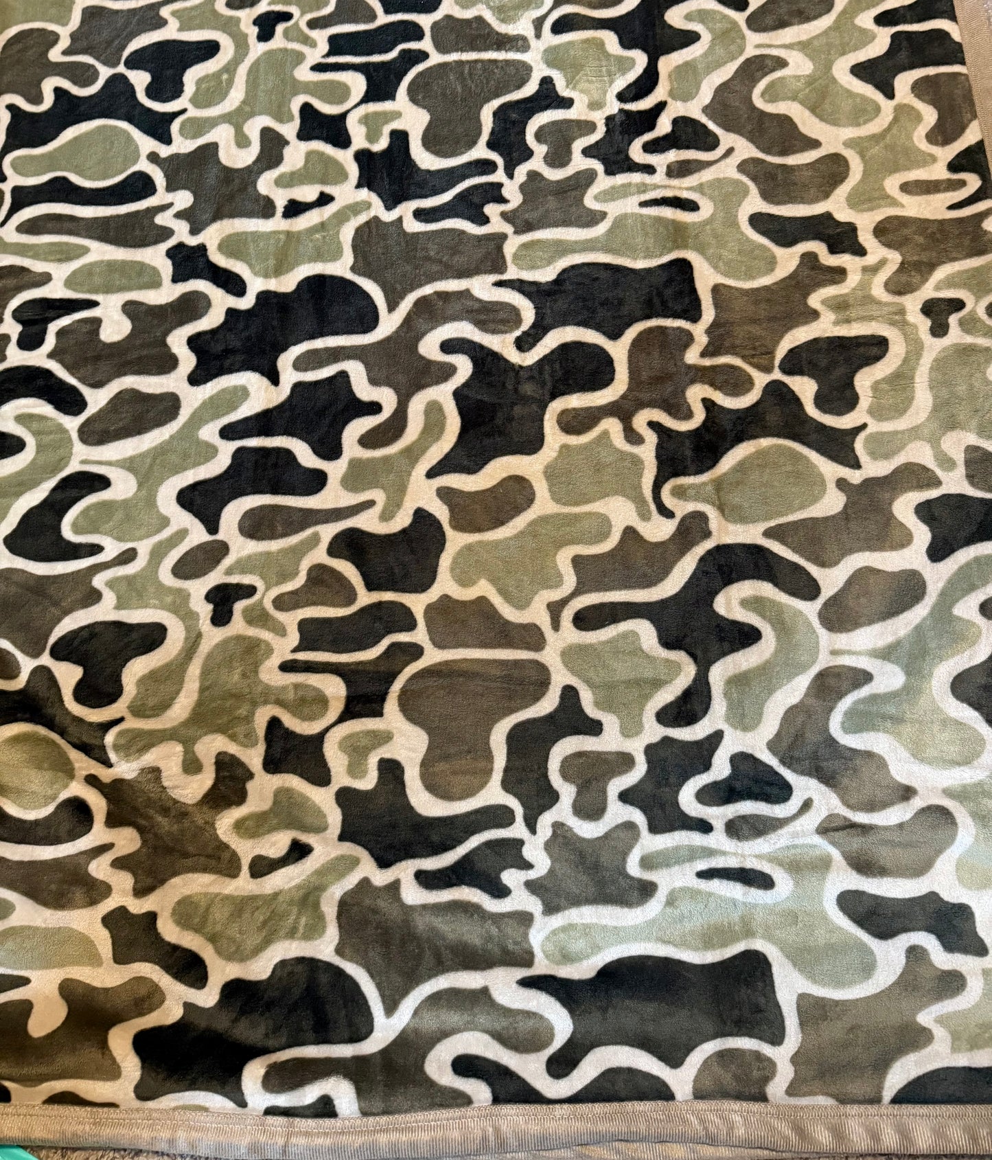 Duck Camo King Size Super Plush Blanket