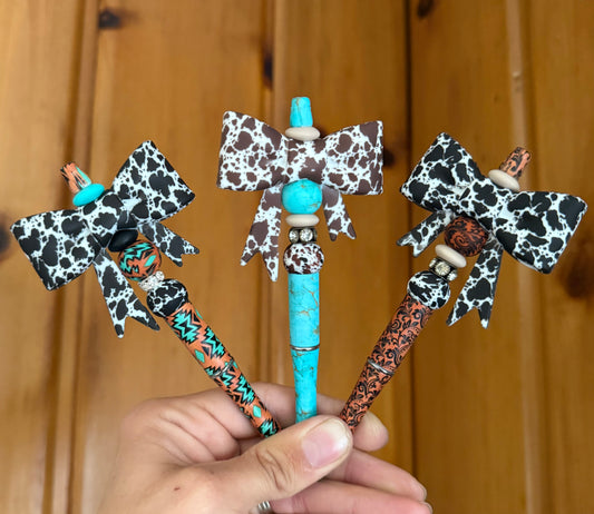 Western Cowhide Big Bow Pen