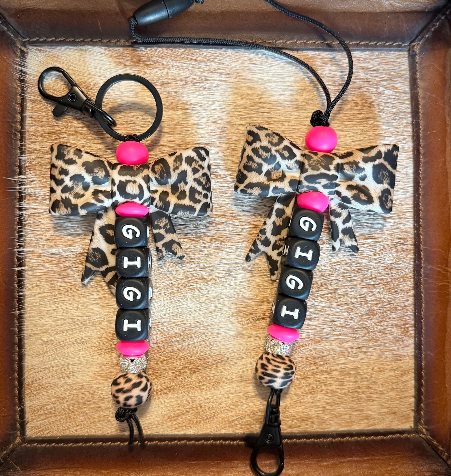 Custom Name Cheetah Bow Pink Keychain & Car Hanger Set