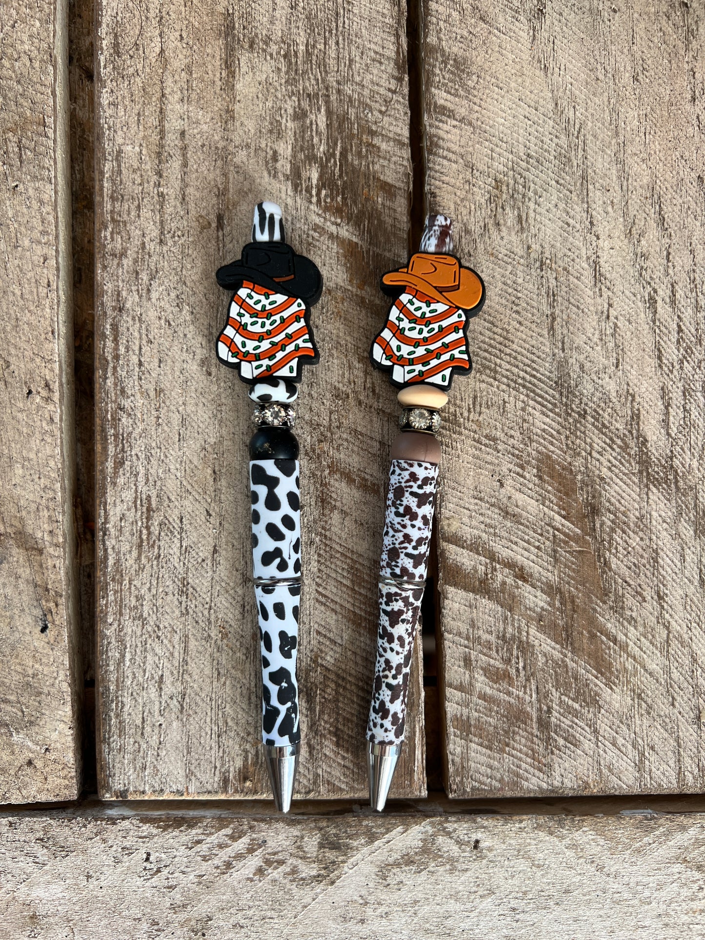 Western Christmas Tree Cake