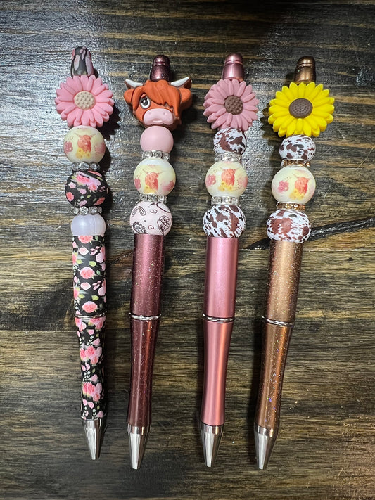 Flower Highland Cow Pen