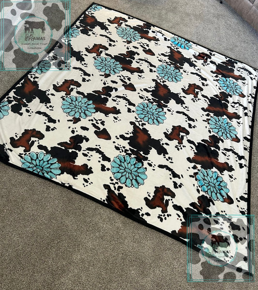 Turquoise Brown Cowhide Concho King Super Plush
