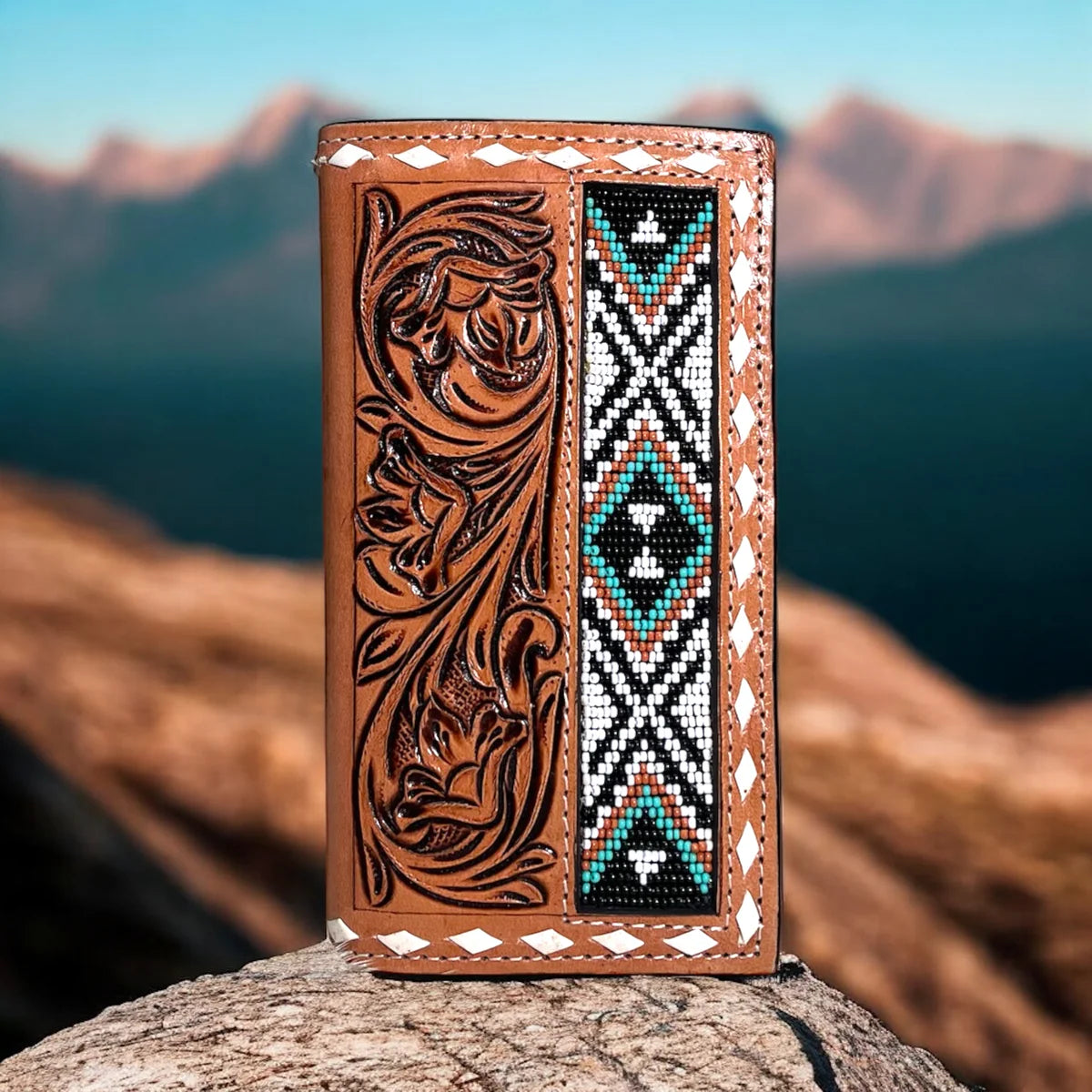 Men’s Beaded Tooled Wallet