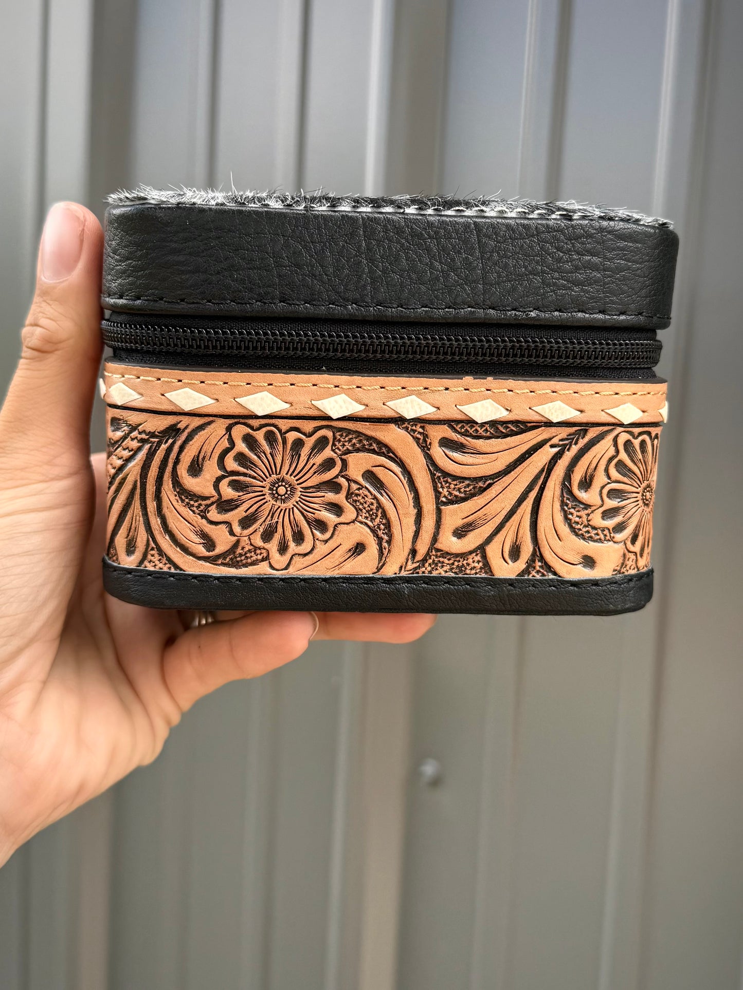 Thunderbird Salt & Peeper Speckled Cowhide Square Jewelry Zipper Box