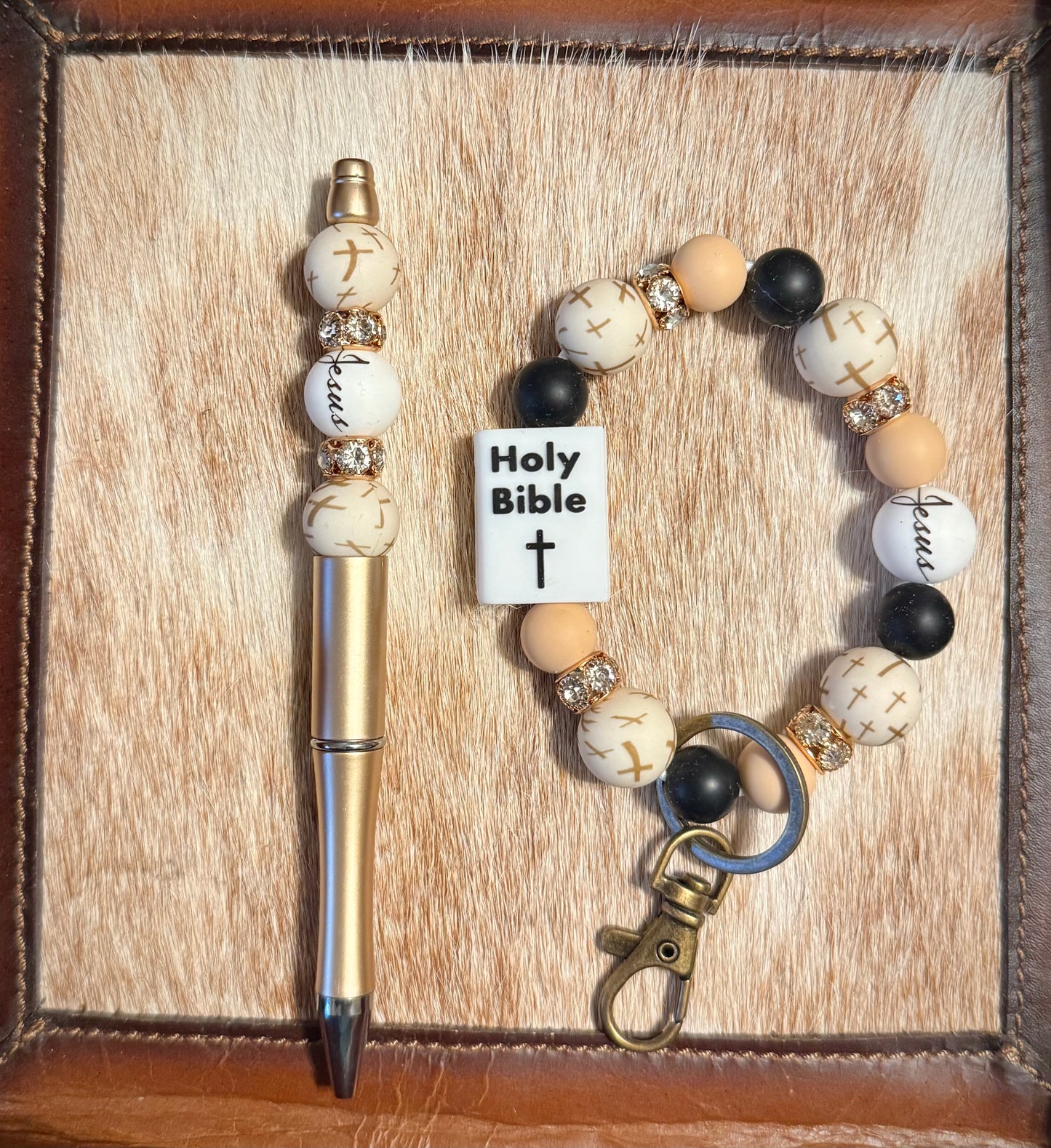 Tan Cross White Bible Jesus Bundle