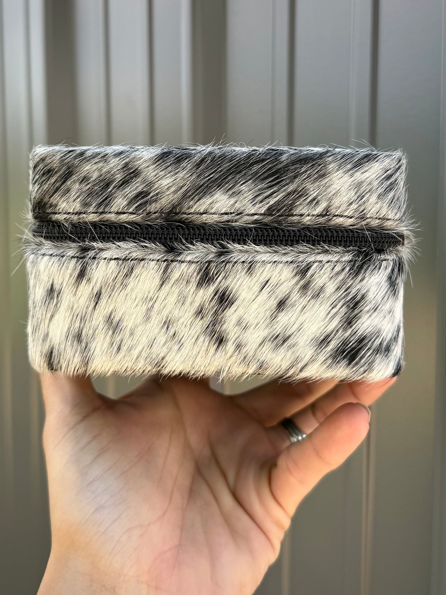 Black Speckled Cowhide Square Jewelry Zipper Box
