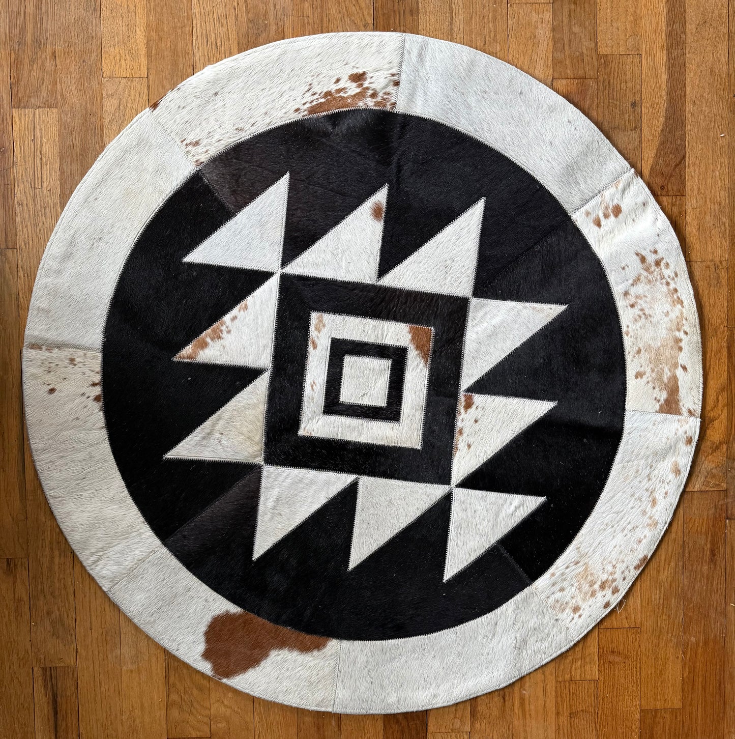 Aztec 3ft x 3ft Cowhide Rug
