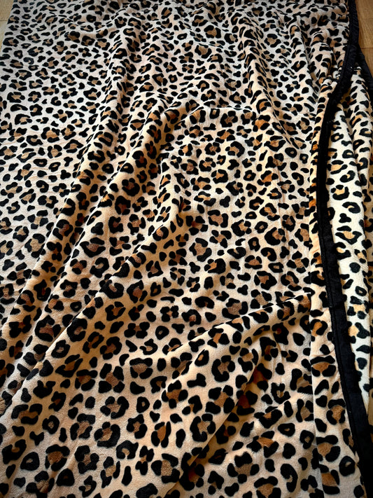 Cheetah Print King Size Super Plush Thick Blanket