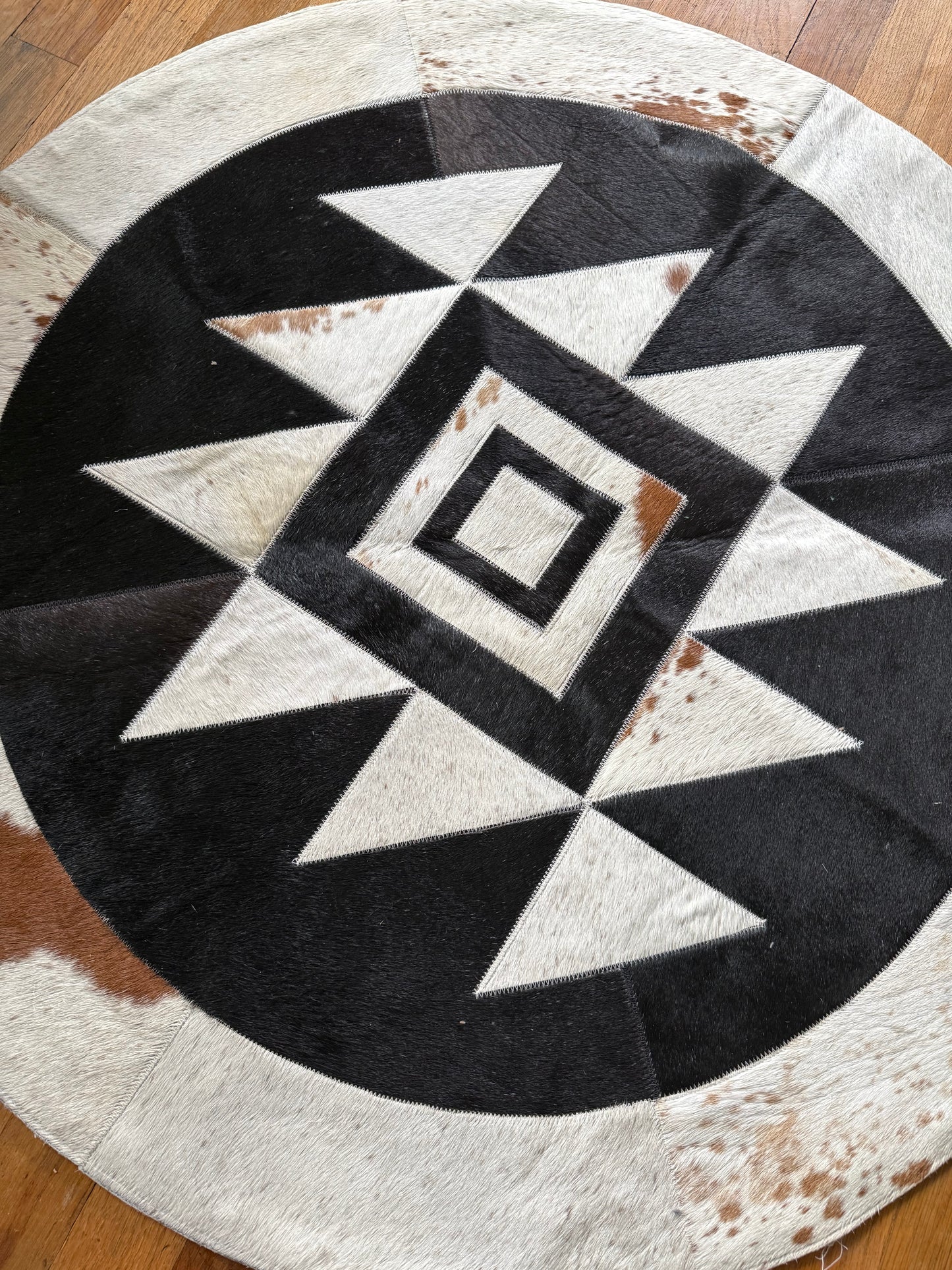 Aztec 3ft x 3ft Cowhide Rug