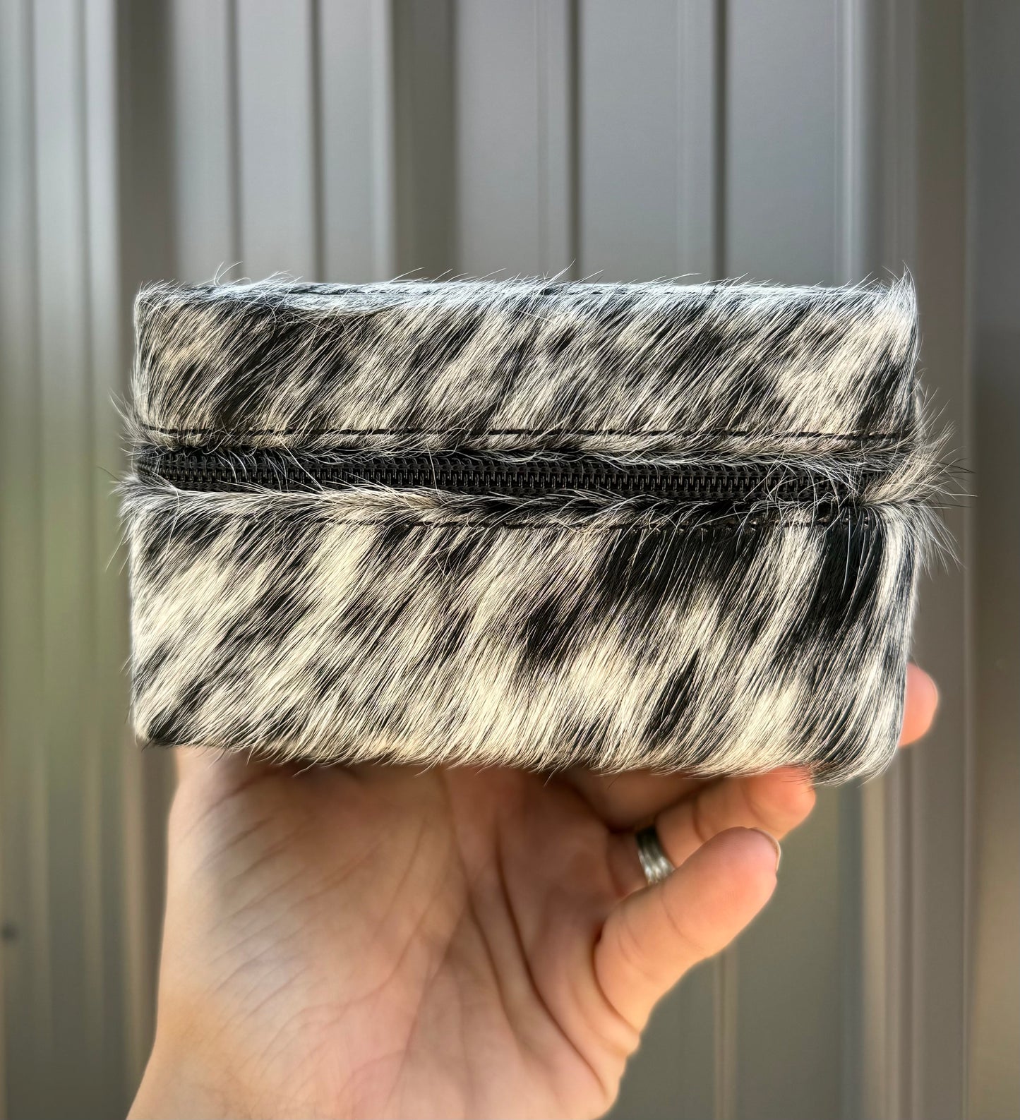 Black Speckled Cowhide Square Jewelry Zipper Box