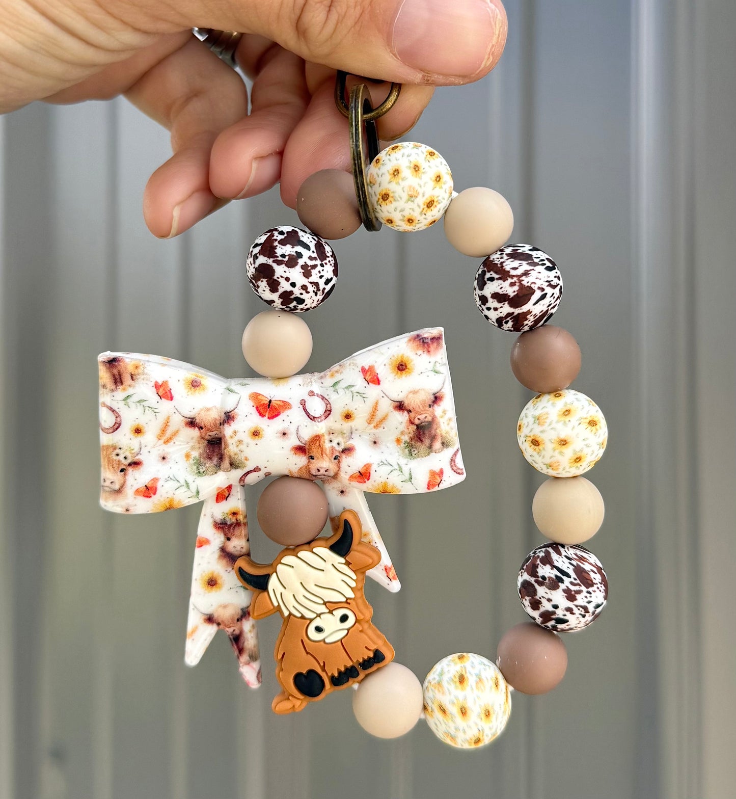 Highland Cow Bow Sunflower Wristlet