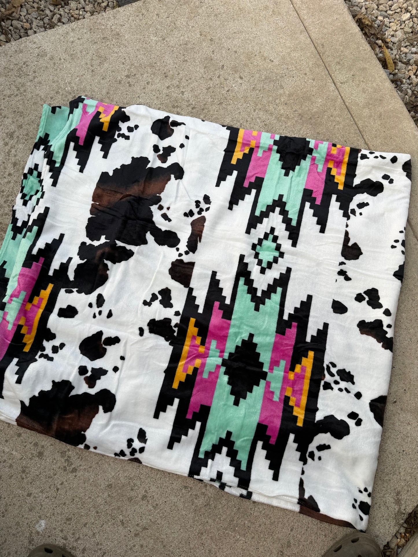 Pink Turquoise Yellow Aztec Cowhide Plush Thin Queen Blanket