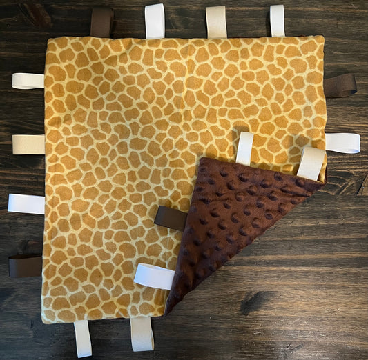 Giraffe Taggie Blanket