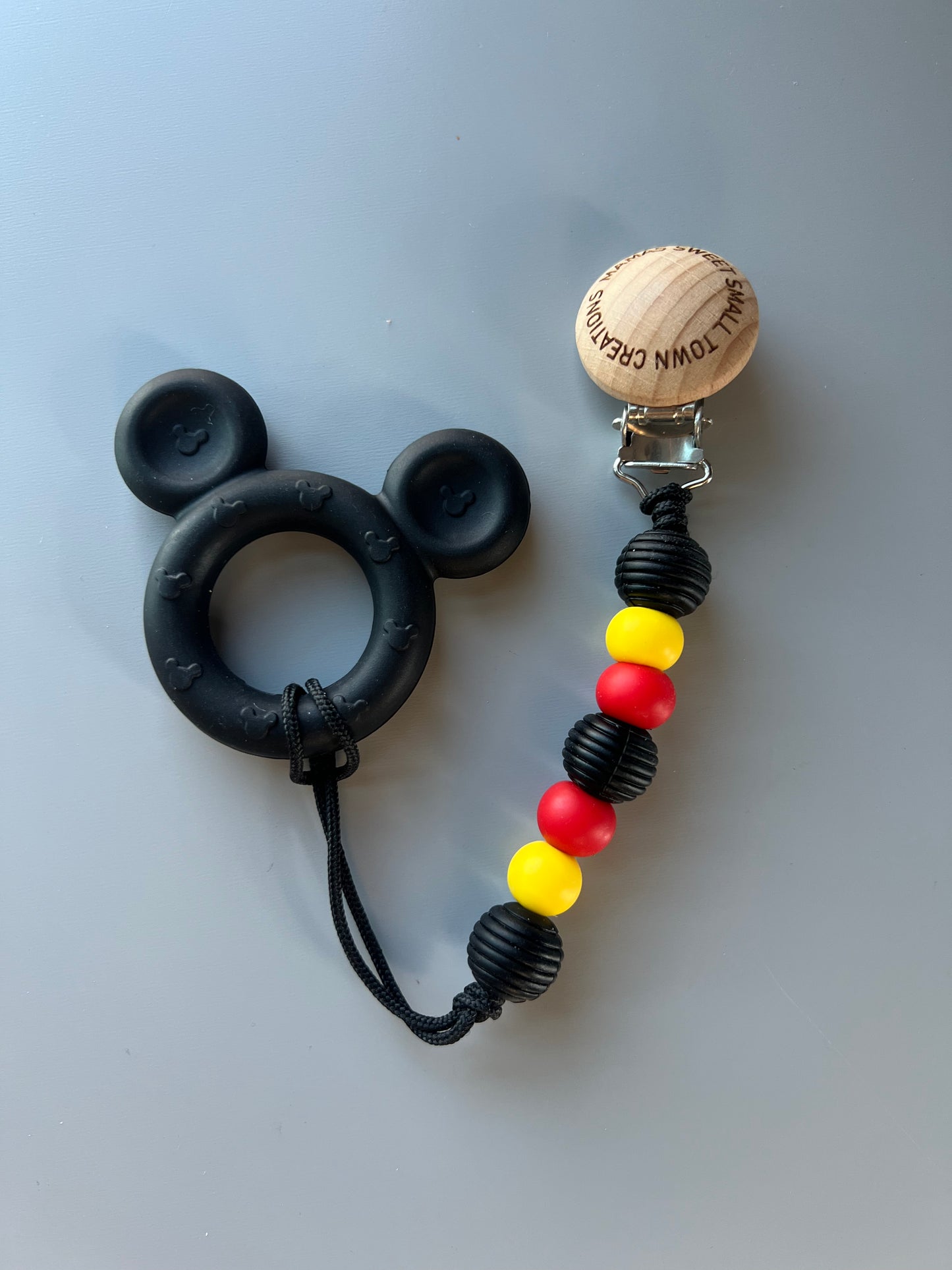 Mickey Teether Clip