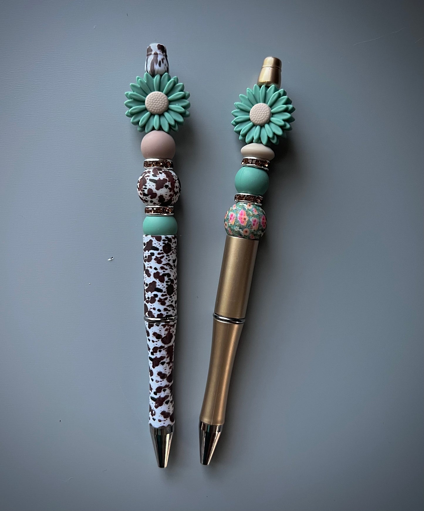 Feldspar Flower Pen